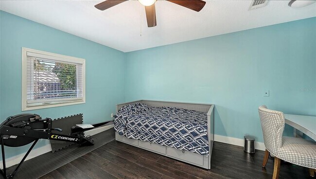 Building Photo - 3507 Pinecrest St