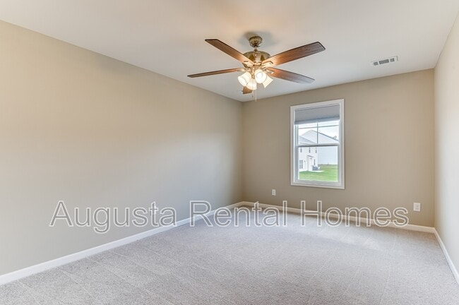 Building Photo - 390 Tupelo Pass