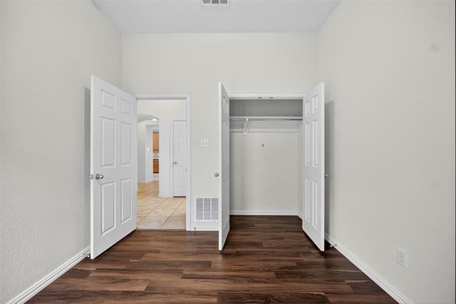 Building Photo - 2408 Barranca Way