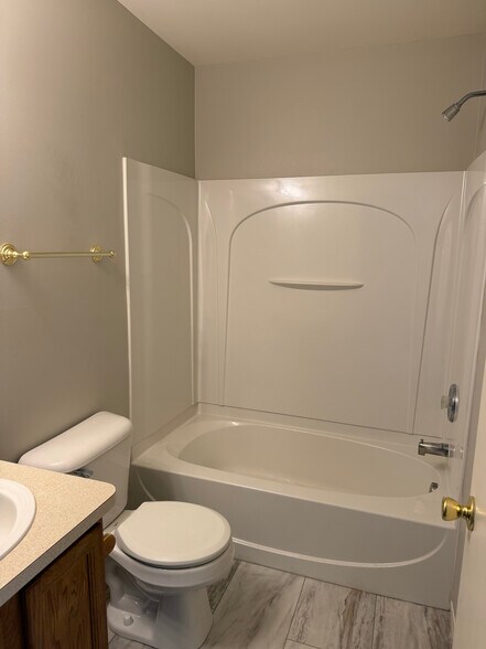 Building Photo - 23296 Cornerstone Village Dr