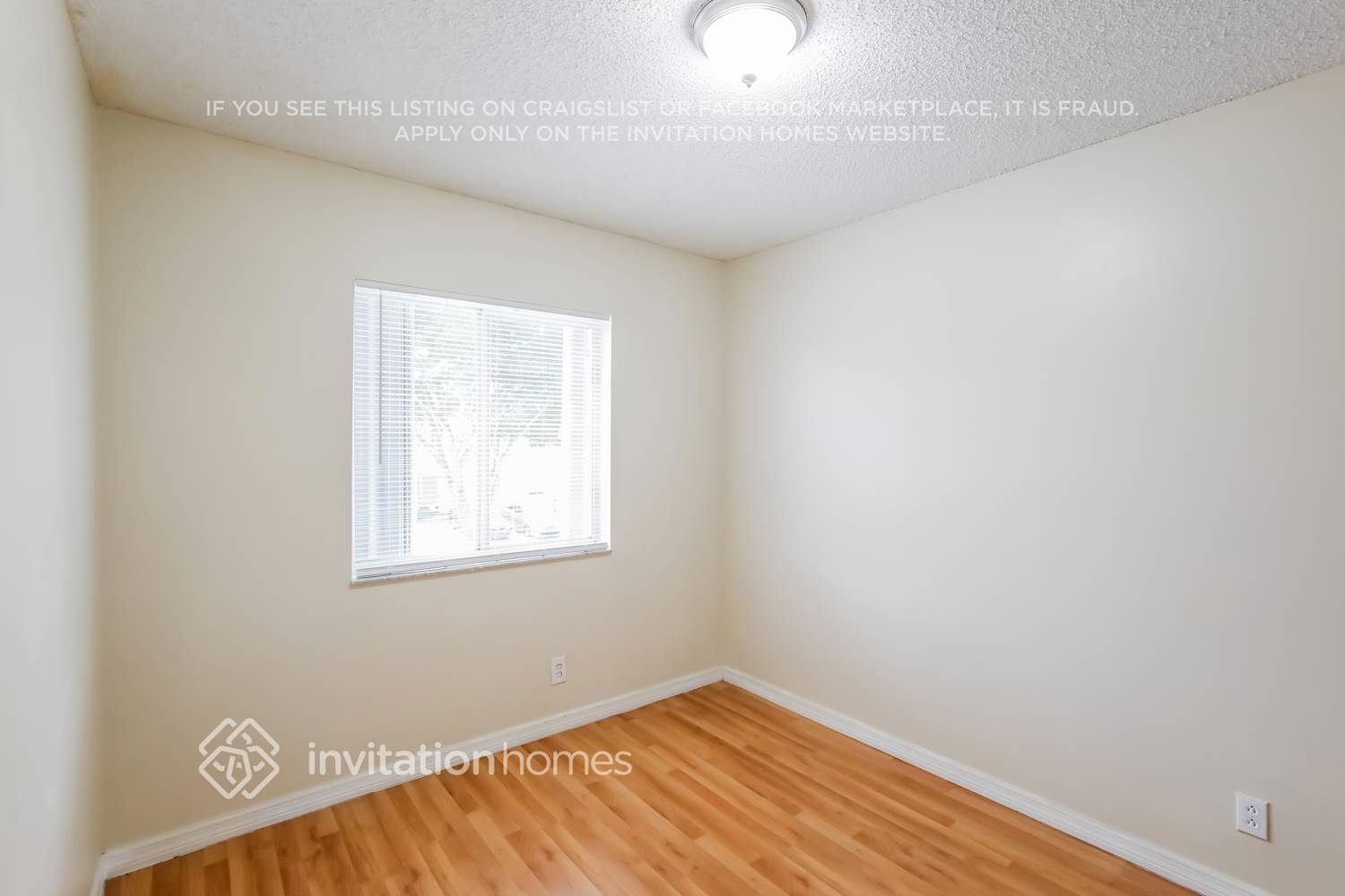 Building Photo - 17443 SW 140th Ct