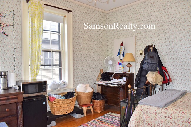 Building Photo - 144 Benefit St