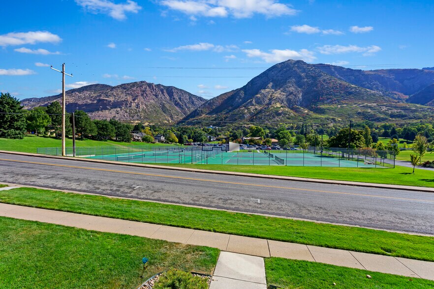 Building Photo - 2983 Taylor Ave