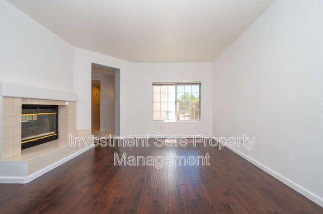 Building Photo - 39945 Temecky Way