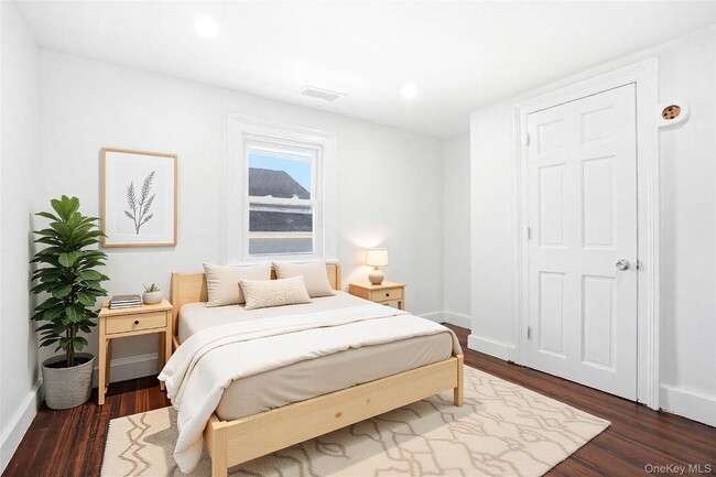 Building Photo - 76 N Kensico Ave