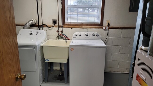 Utility Room - 1171 N Carpenter Rd