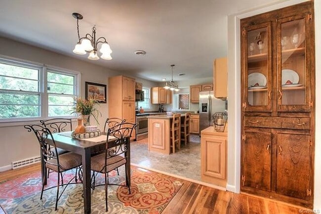 Building Photo - Spacious and Updated Home In Mechanicsville