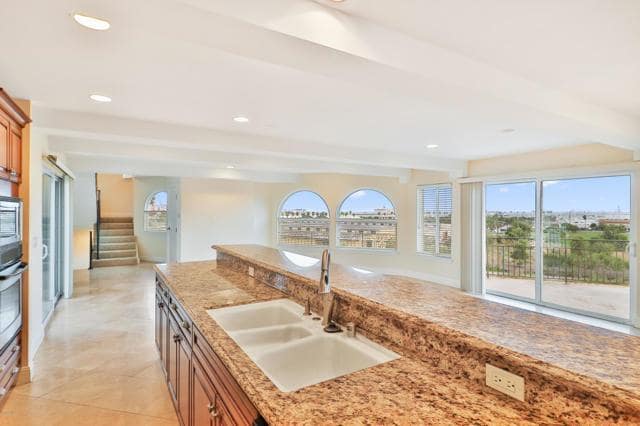 Building Photo - 1701 S Crescent Ave