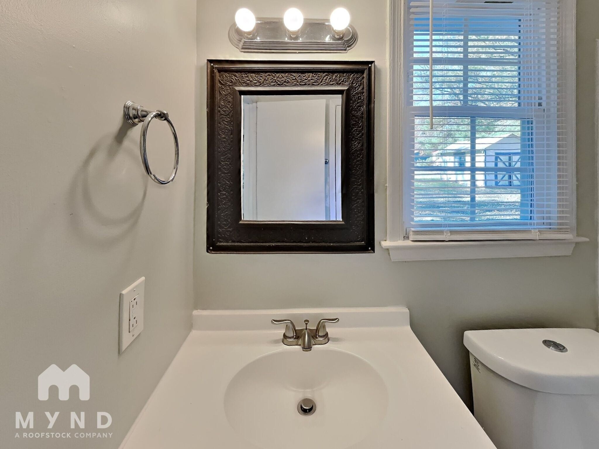 Building Photo - 201 Indian Trail