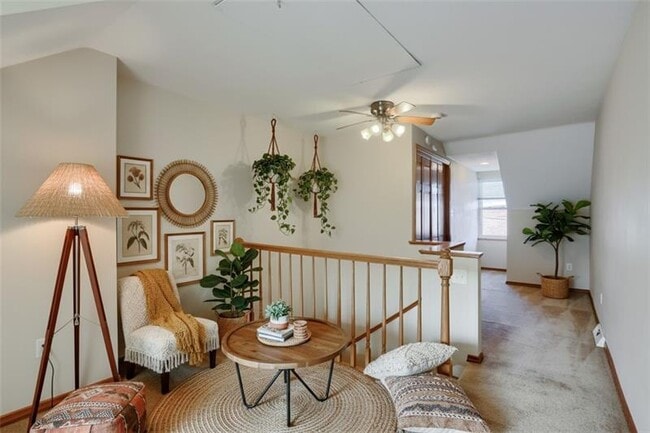 Building Photo - 2810 Sarah St