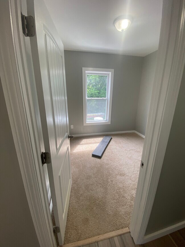 Building Photo - 70 Church St