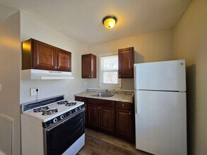 Building Photo - 15 Edmonds St