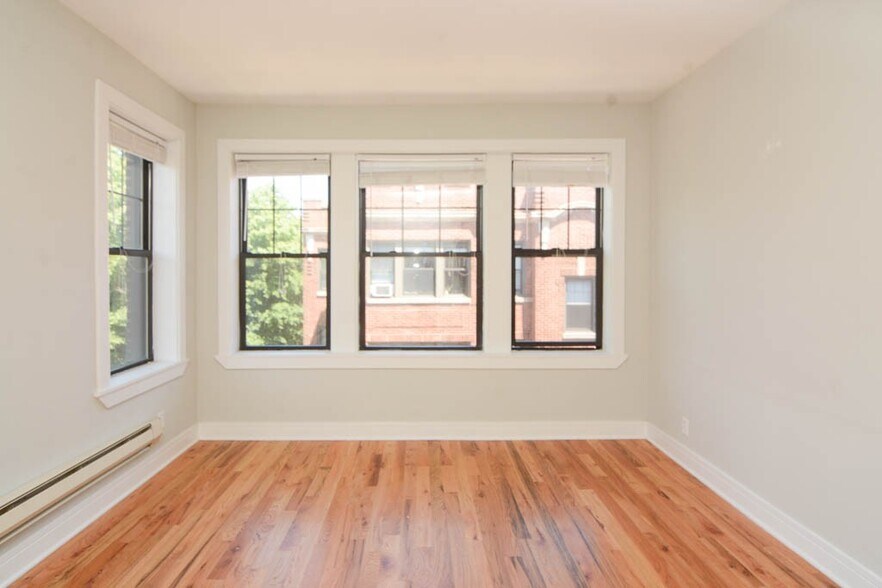 Building Photo - 4337 N Wolcott