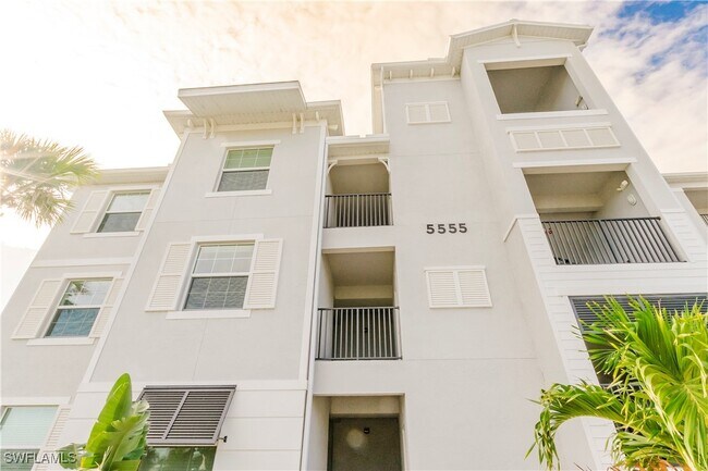 Building Photo - 5555 Double Eagle Cir