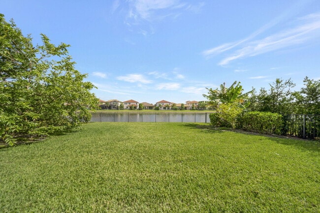 Building Photo - 12055 Lake Trail Ln
