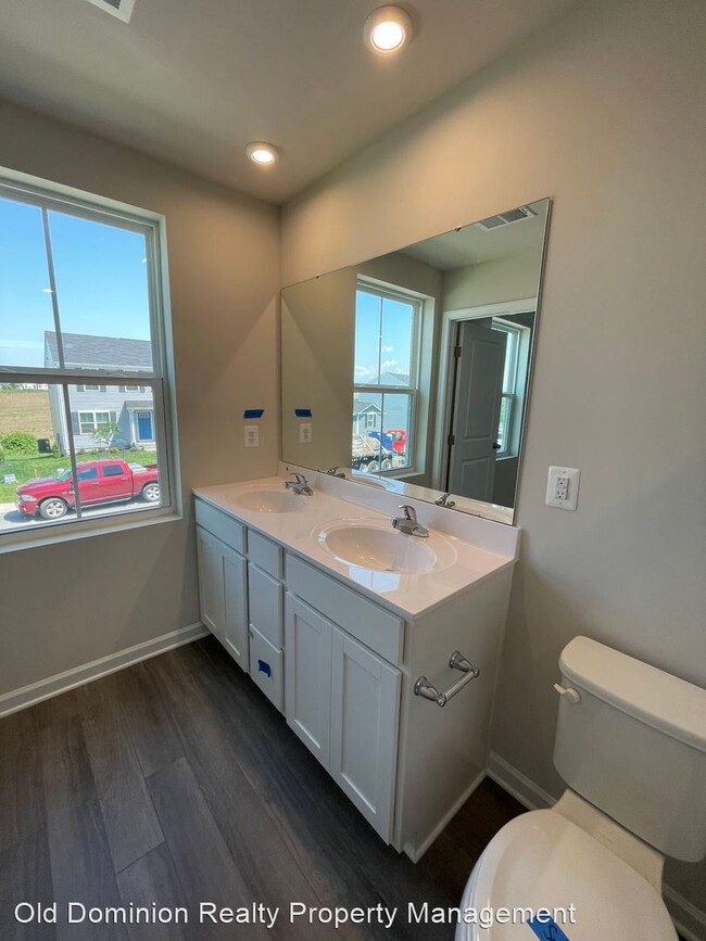 Building Photo - 4 br, 2.5 bath House - 2185 Tailor Drive