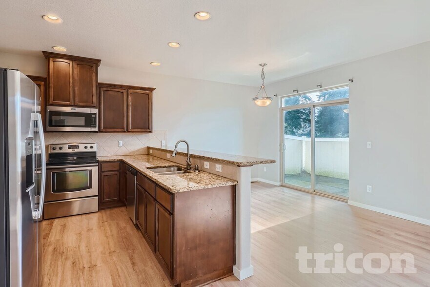 Building Photo - 7615 NE 60th Way