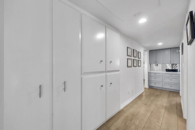 Building Photo - Living On Top Of The World