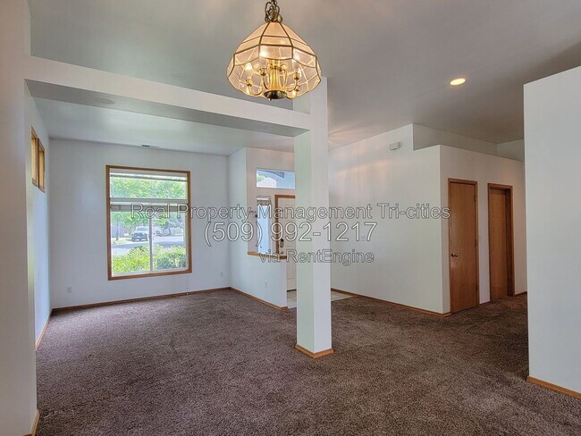 Building Photo - 2567 Prestwick Dr