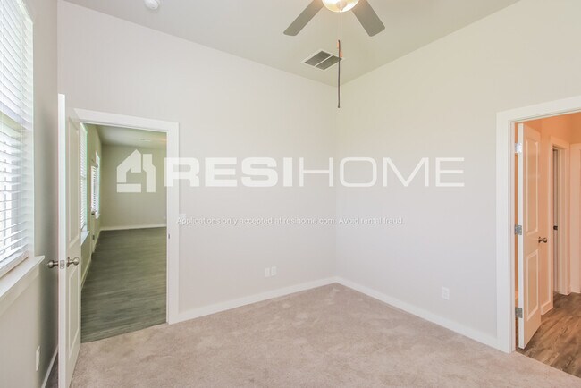 Building Photo - 8098 Brighton Ave