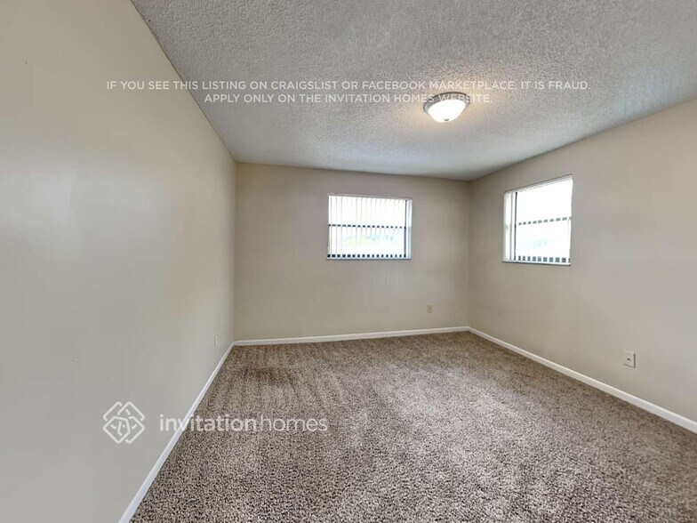 Building Photo - 15520 Briarwood Manor