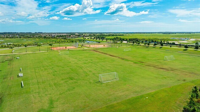 Building Photo - 8440 Skye Rnch Blvd