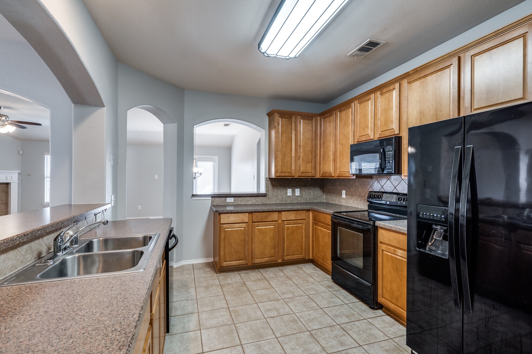 Building Photo - 14708 Eaglemont Dr