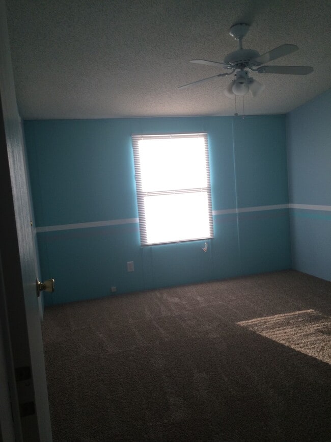 Building Photo - 1331 Ponderosa Ave NW