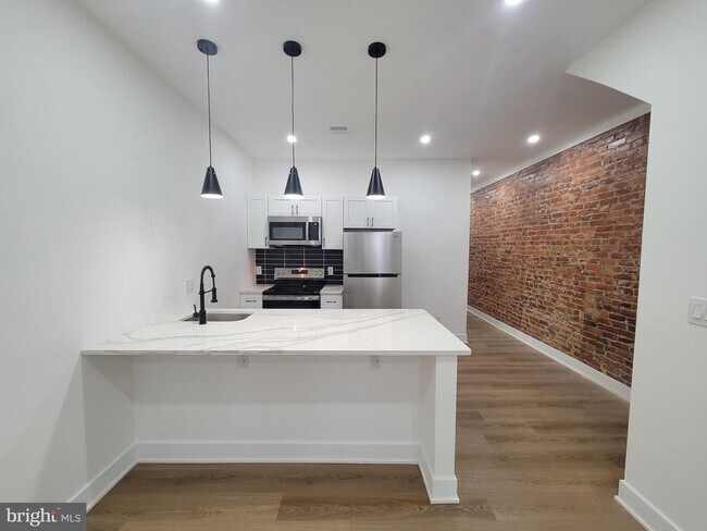 Primary Photo - 2933 N 12th St