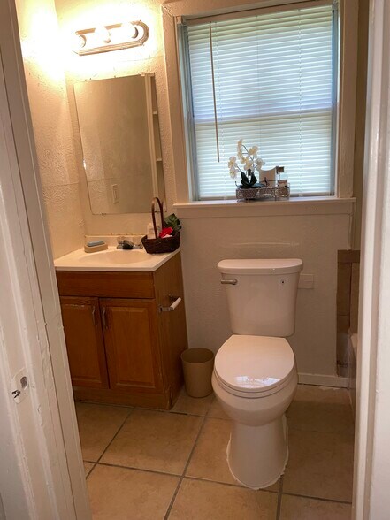 Building Photo - 4325 Forbes St