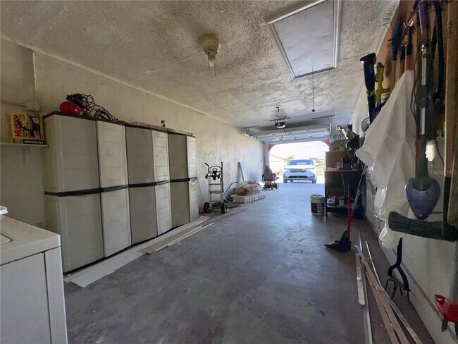 Building Photo - 13543 Longwood Ave