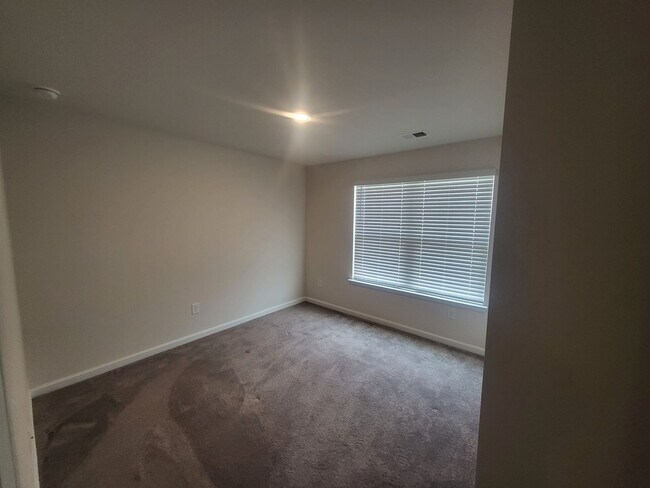 Building Photo - 4 bedroom/2 bath home in Aynor - SPECIAL! ...