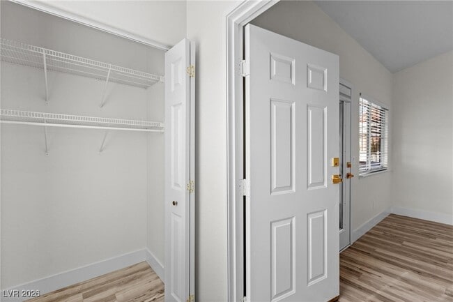 Building Photo - 3327 Erva St