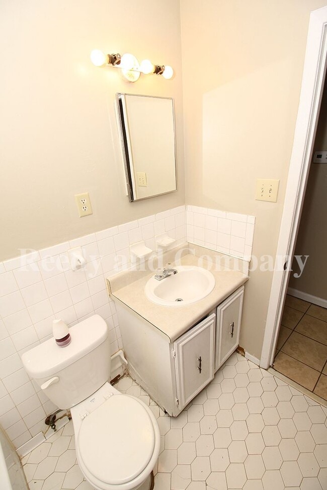 Building Photo - 3385 Barbwood Dr