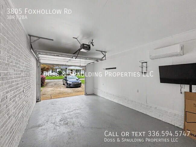 Building Photo - 3805 Foxhollow Rd-