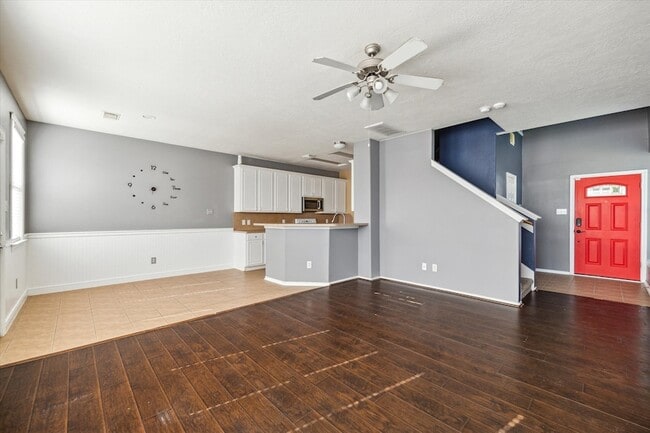Building Photo - 14307 Mirkwood Ln