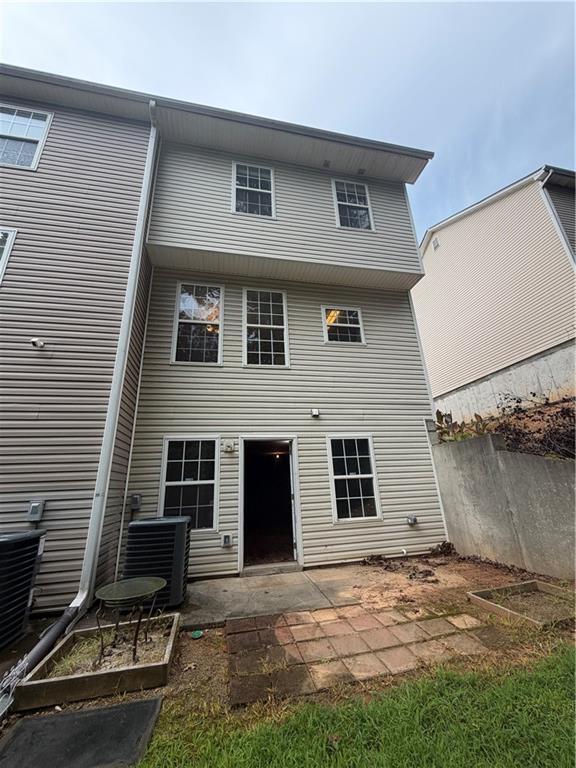 Building Photo - 92 Timber Ridge Dr