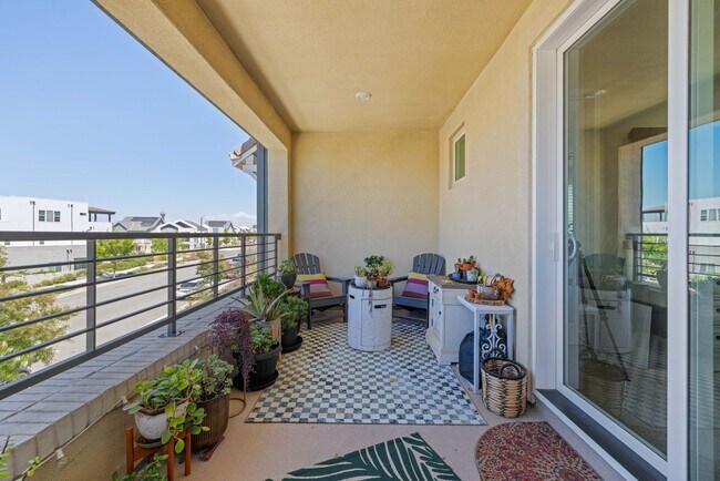 Building Photo - 27233 W Red Willow Ct