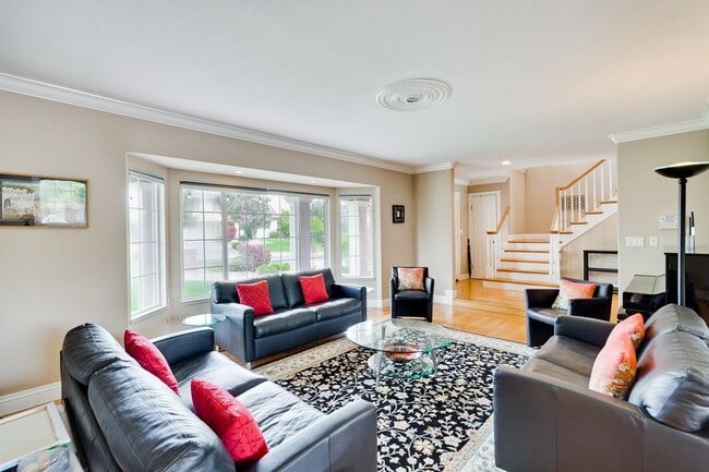 Building Photo - Remodeled 5 Bedroom Home with Pool, Hillside Views, Solar, and Sunrise and Sunset Views in San Jose