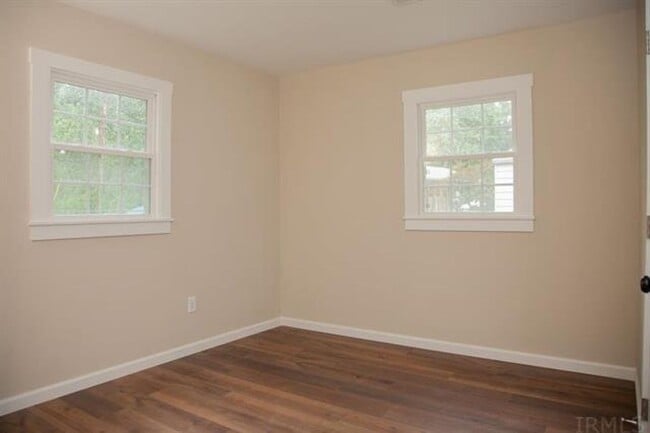 Building Photo - 2301 Herbert Ave