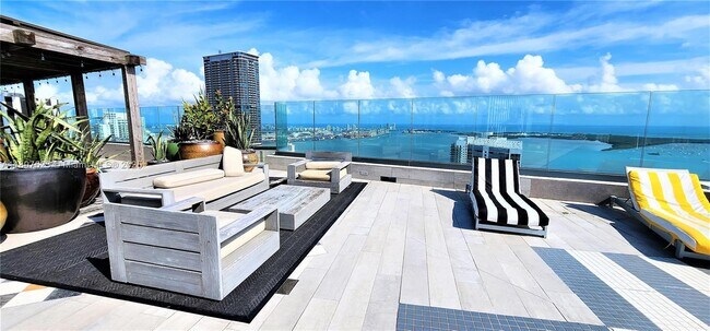 Building Photo - 1300 S Miami Ave