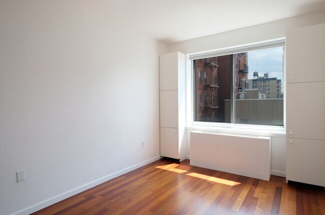Building Photo - 603 W 148th St