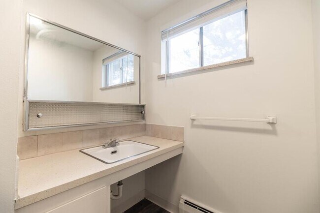 Building Photo - 5954 S Datura St
