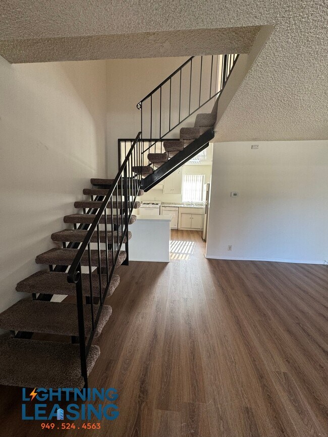 Building Photo - 4737 Orion Ave