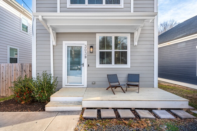 Building Photo - 303 Spruce St