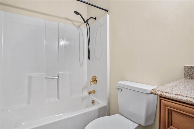 Building Photo - 5417 Quail Run E