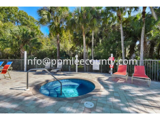 Building Photo - Luxury &amp; Gated!  2/3 Bedroom with Garage