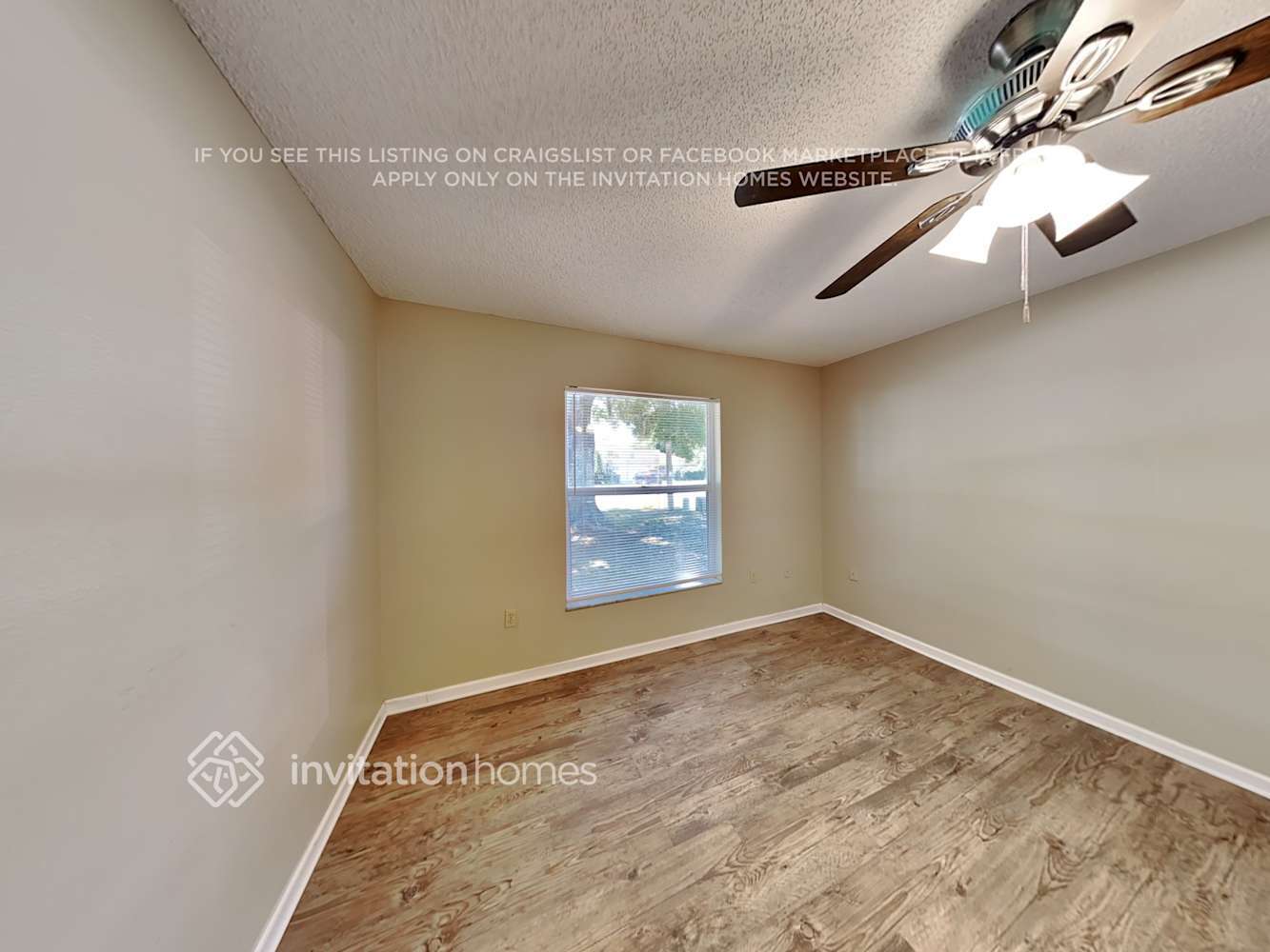 Building Photo - 266 Glenridge Loop N