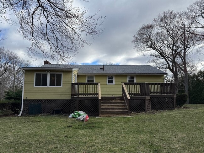 Building Photo - 7 Lee St