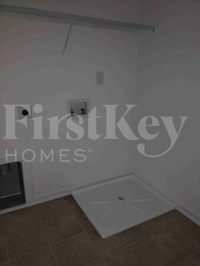 Building Photo - 1415 Paulonia Way